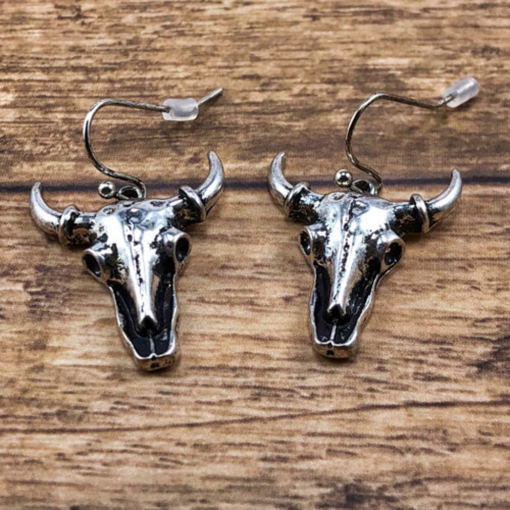 Western Longhorn Skull Silver Tone Metal Earring